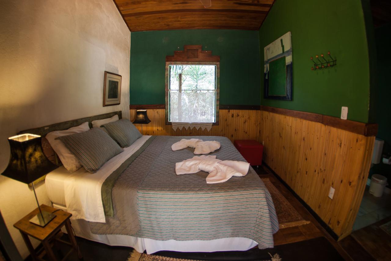 Casa Iris De Van Gogh Hotel Brumadinho Exterior photo